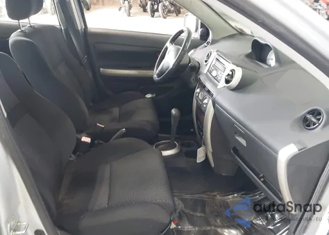 2004 Scion Xa z USA, uszkodzony, nr VIN JTKKT624440068867